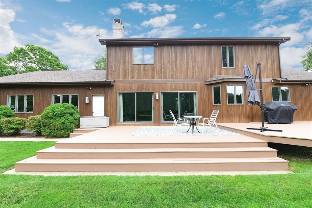 Single Family Residence at 1 Homestead Rd, Bourne MA 02562, photo 25 of 36