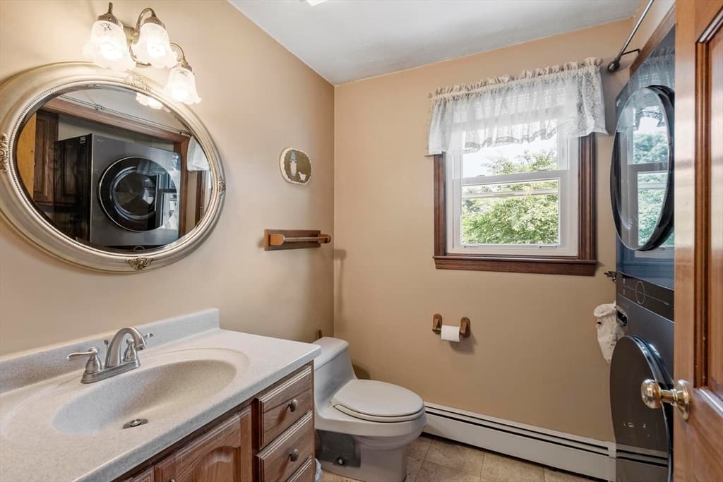 Single Family Residence at 515 Prospect St., West Boylston MA 01583, photo 8 of 27
