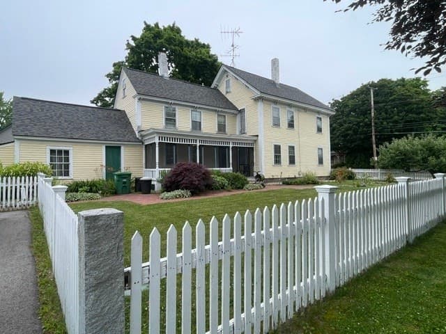 46 Concord St, Nashua NH 03064