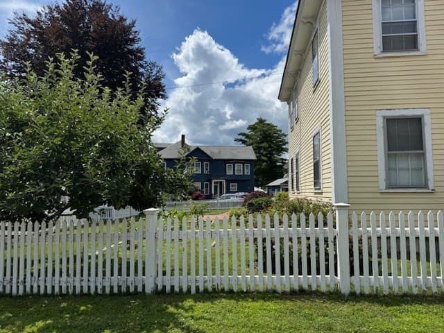 Single Family Residence at 46 Concord St, Nashua NH 03064, Nashua, photo 41 of 42