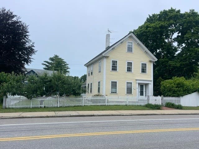 46 Concord St, Nashua NH 03064 photo 4