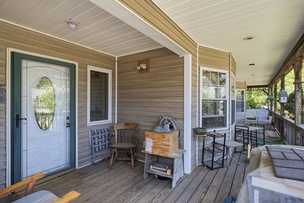 Single Family Residence at 15 Legion Way, Northbridge MA 01534, Northbridge, photo 5 of 27