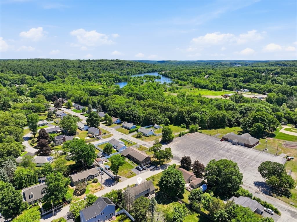 Single Family Residence at 15 Legion Way, Northbridge MA 01534, Northbridge, photo 9 of 27