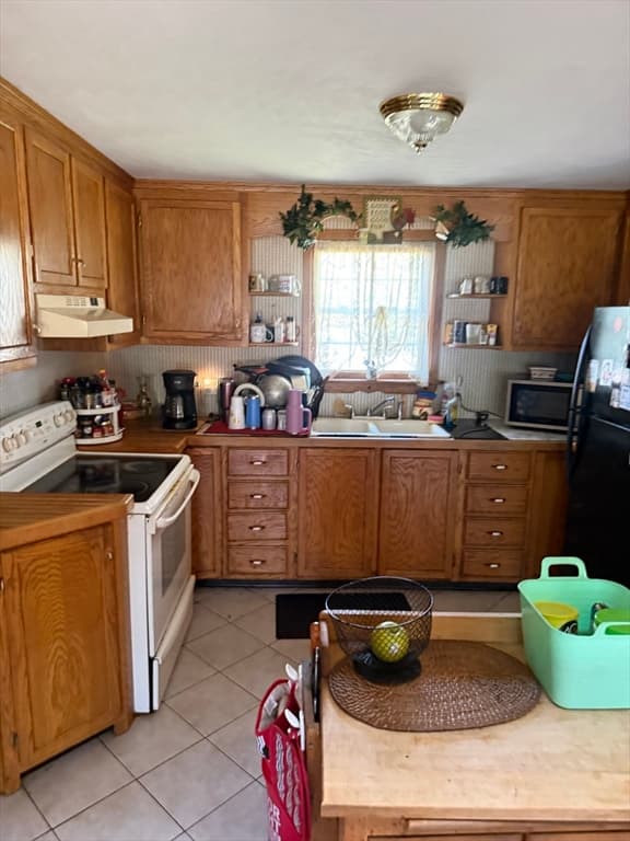 Single Family Residence at 15 Legion Way, Northbridge MA 01534, Northbridge, photo 21 of 27