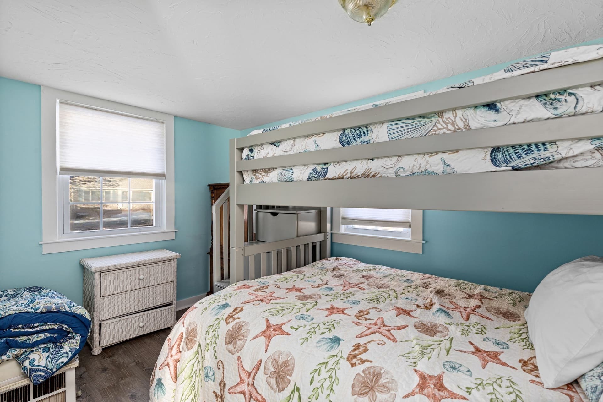 Single Family Residence at 46 Pawkannawkut Dr, Yarmouth MA 02664, photo 7 of 26