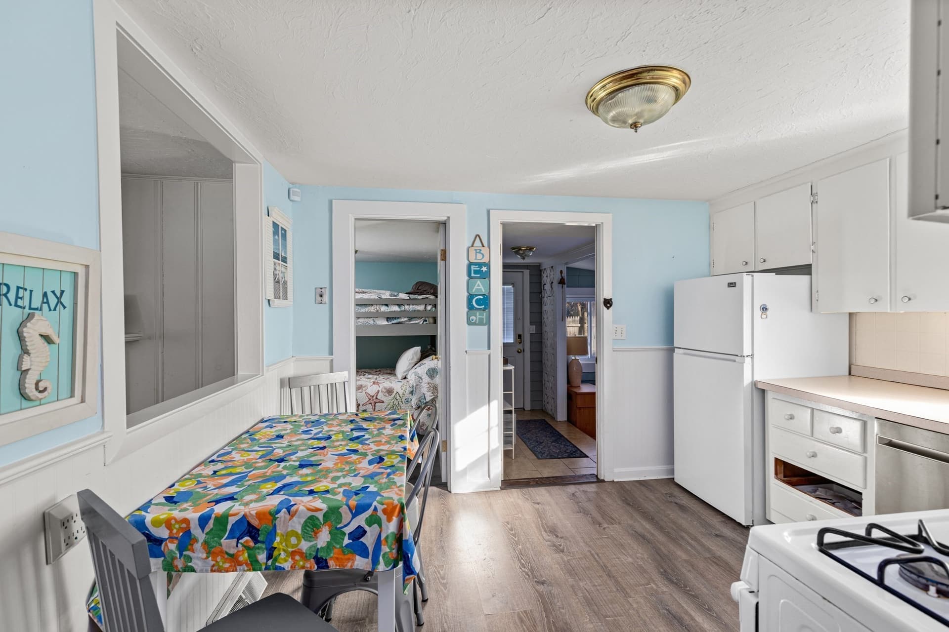 Single Family Residence at 46 Pawkannawkut Dr, Yarmouth MA 02664, photo 5 of 26