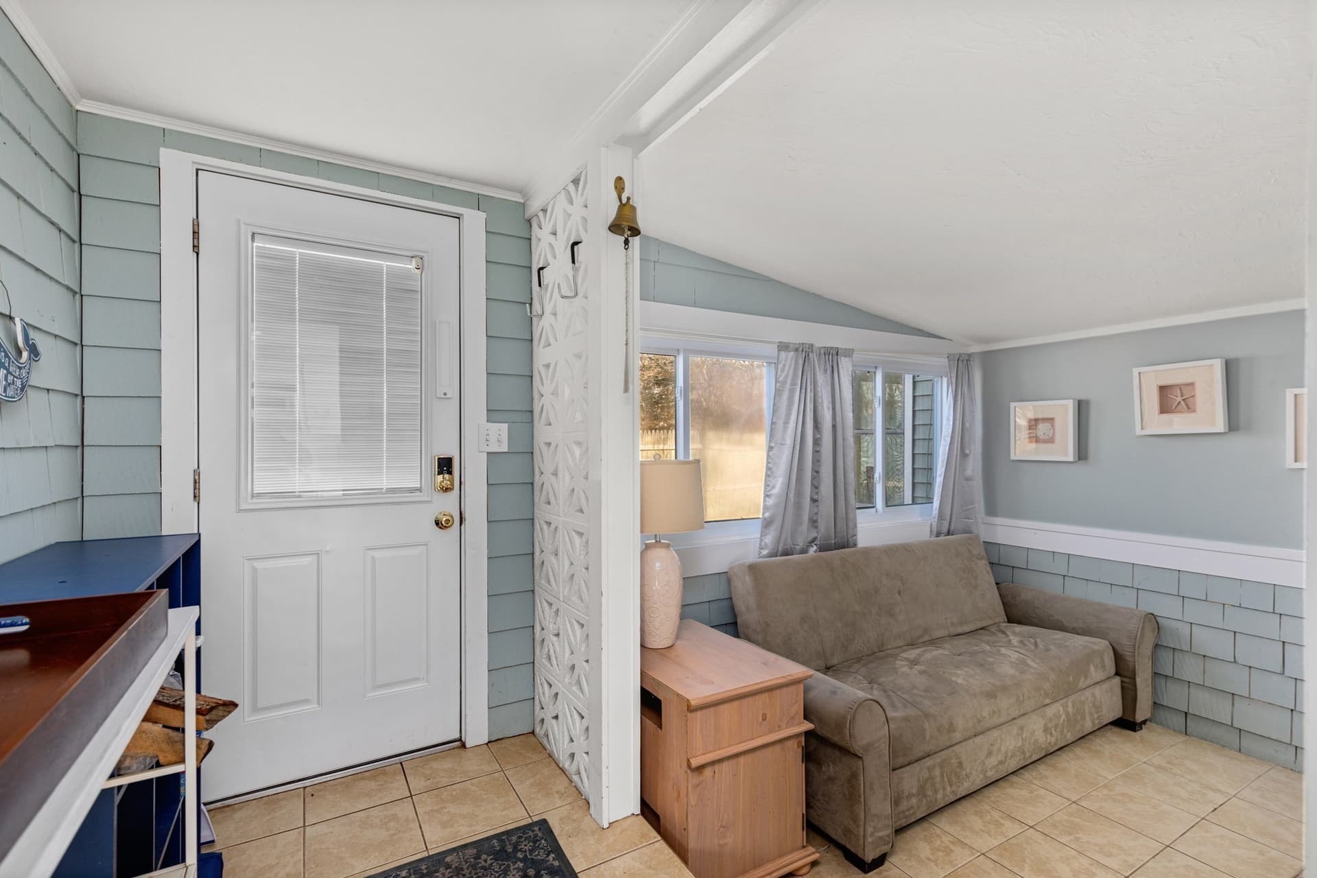 Single Family Residence at 46 Pawkannawkut Dr, Yarmouth MA 02664, photo 21 of 26