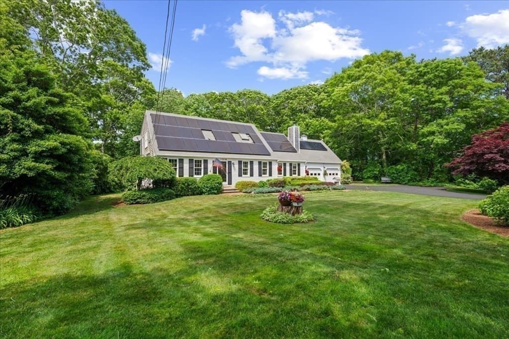 108 Marston Ave, Barnstable MA 02647 photo 3