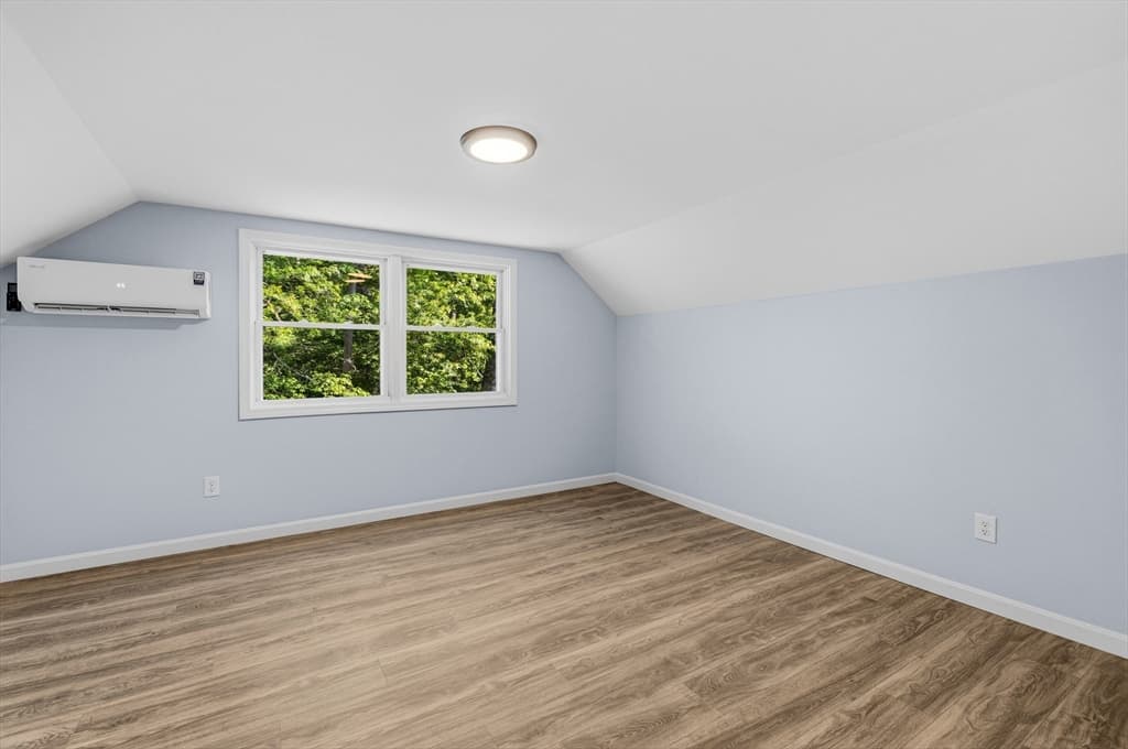 380 Brayton Rd, Tiverton RI 02878 photo 23