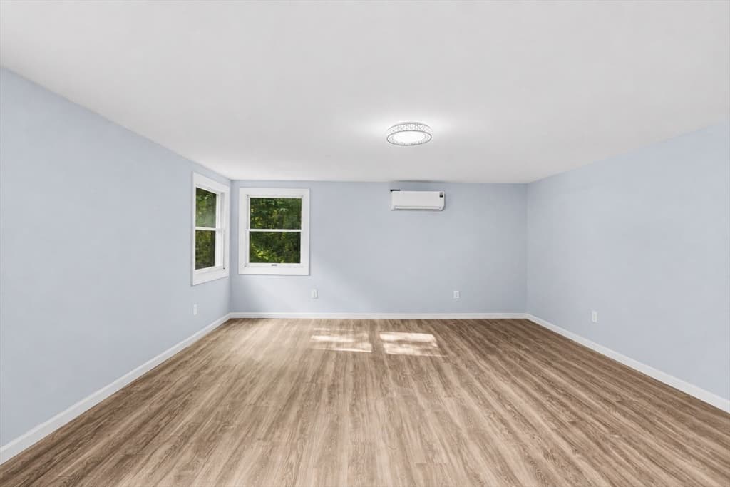 380 Brayton Rd, Tiverton RI 02878 photo 17