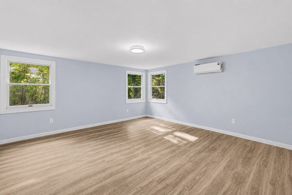 380 Brayton Rd, Tiverton RI 02878 photo 16