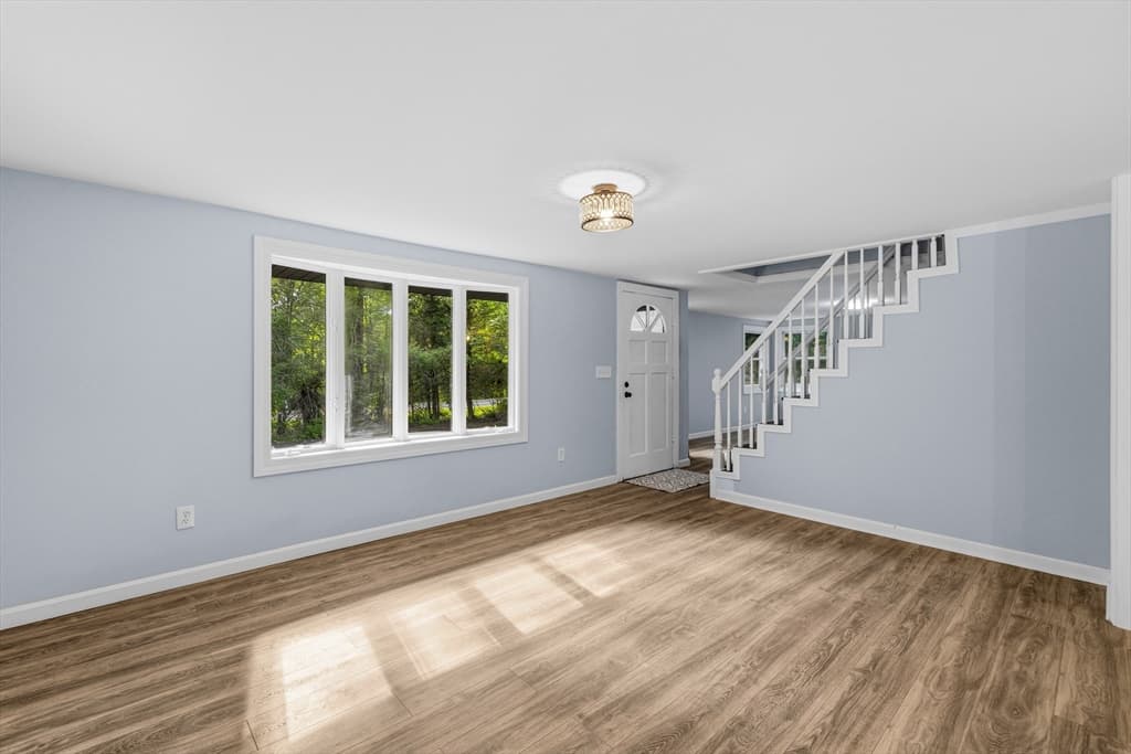 380 Brayton Rd, Tiverton RI 02878 photo 14