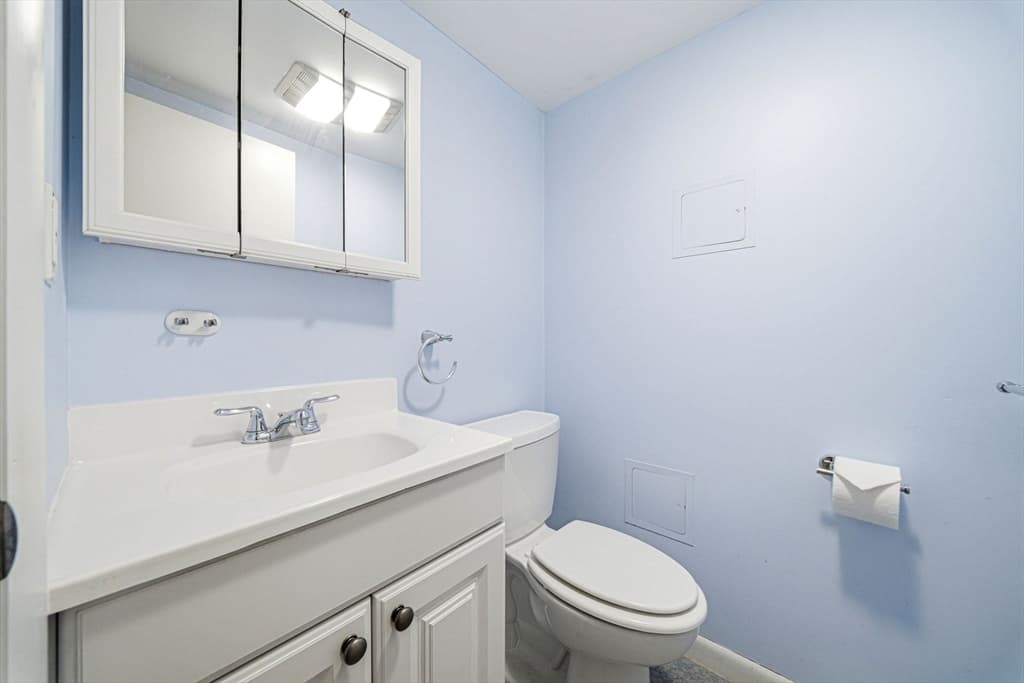 Single Family Residence at 33 Fairchild Ave, Saugus MA 01906, photo 23 of 33