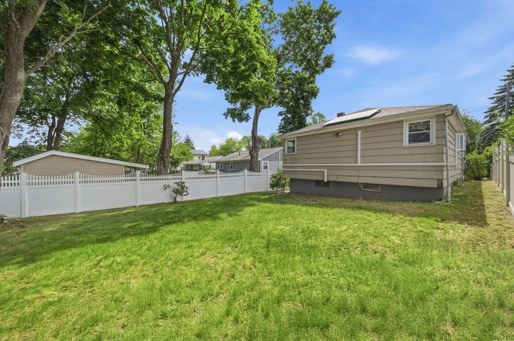 Single Family Residence at 33 Fairchild Ave, Saugus MA 01906, photo 32 of 33