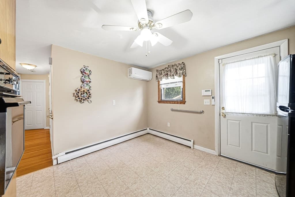 Single Family Residence at 33 Fairchild Ave, Saugus MA 01906, photo 11 of 33