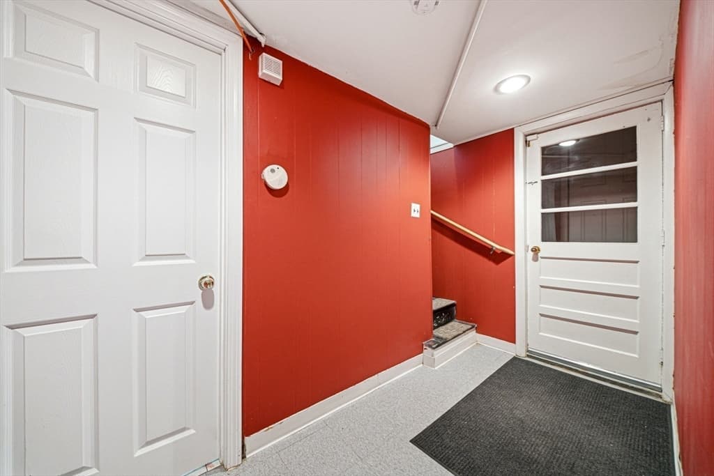 Single Family Residence at 33 Fairchild Ave, Saugus MA 01906, photo 19 of 33