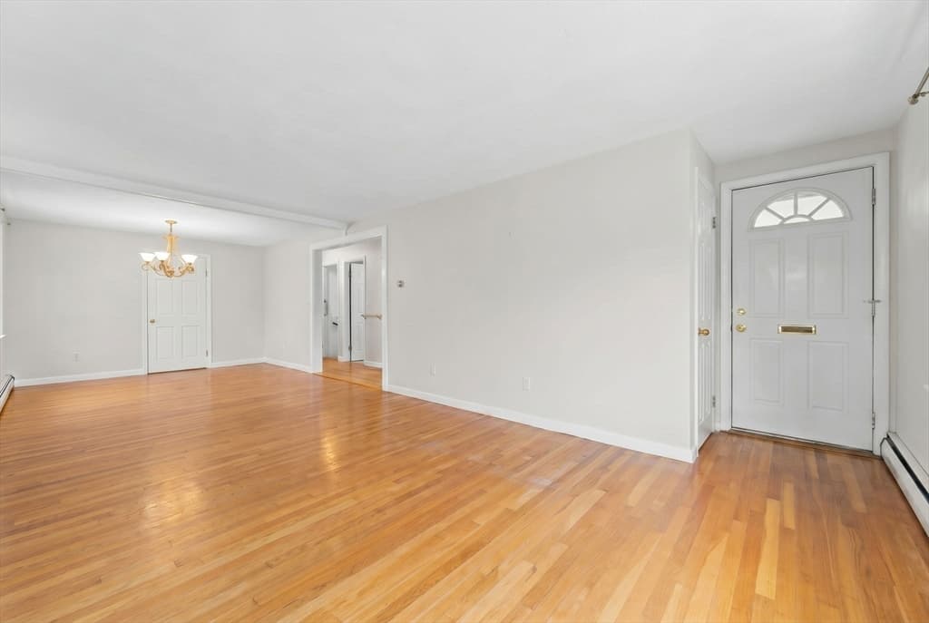 Single Family Residence at 33 Fairchild Ave, Saugus MA 01906, photo 4 of 33