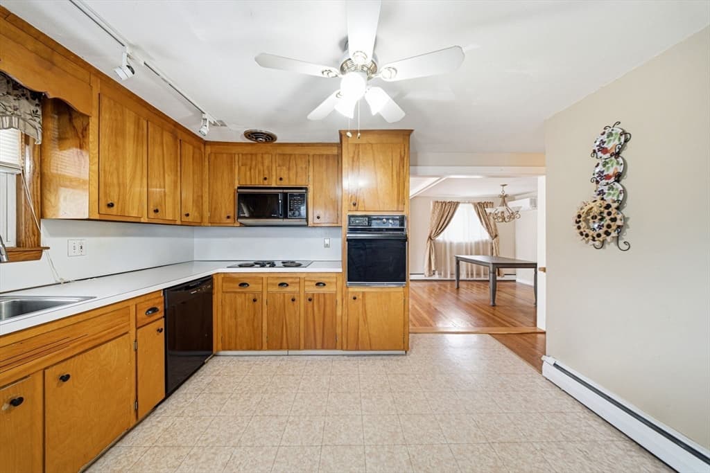 Single Family Residence at 33 Fairchild Ave, Saugus MA 01906, photo 8 of 33