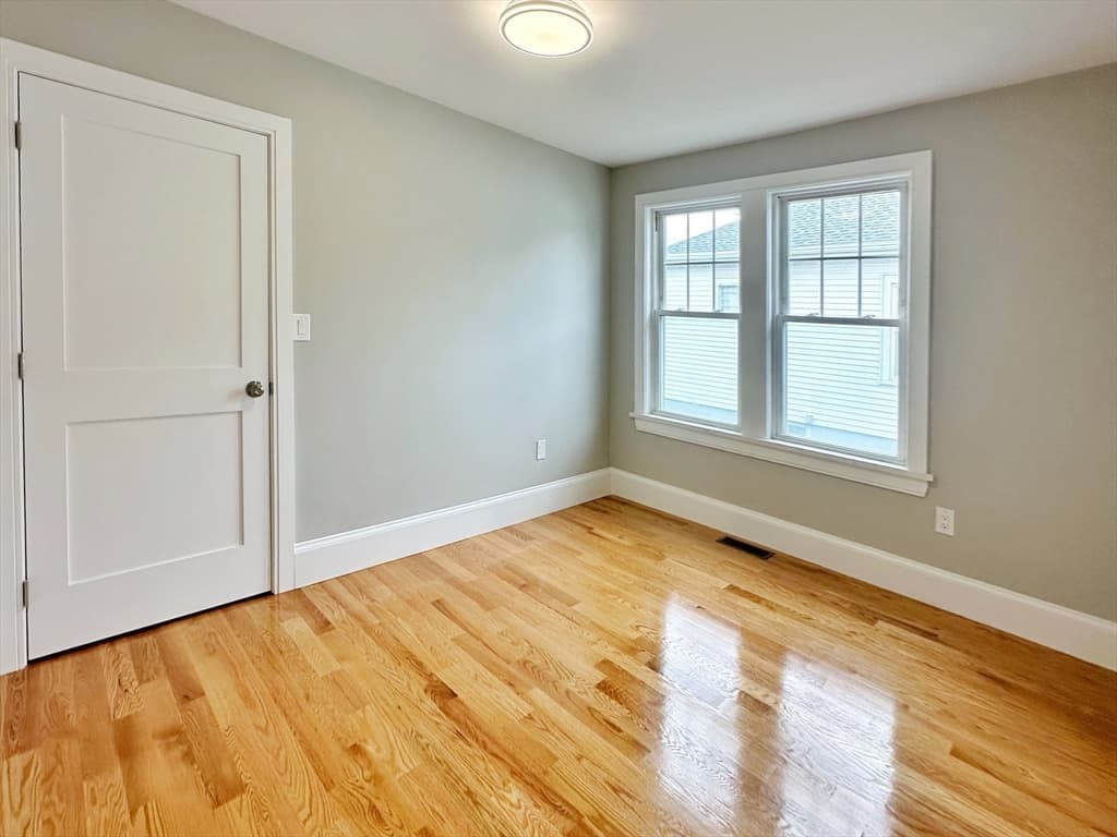 338 Sea St, Quincy MA 02169 photo 15