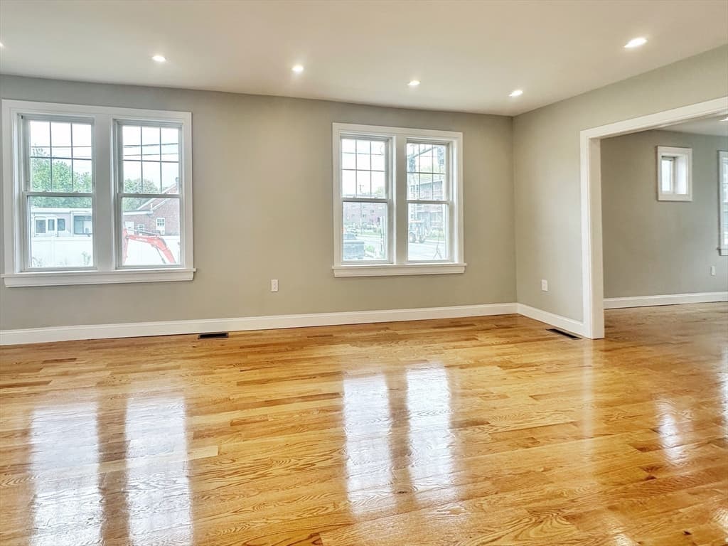 338 Sea St, Quincy MA 02169 photo 8