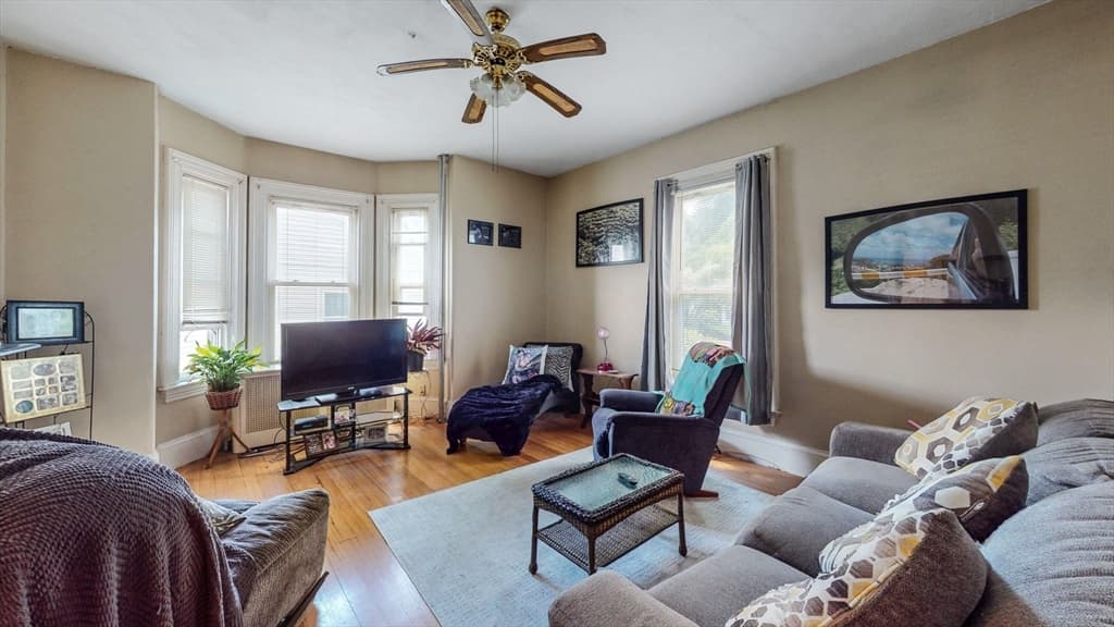 59 River St, Newton MA 02465 photo 6