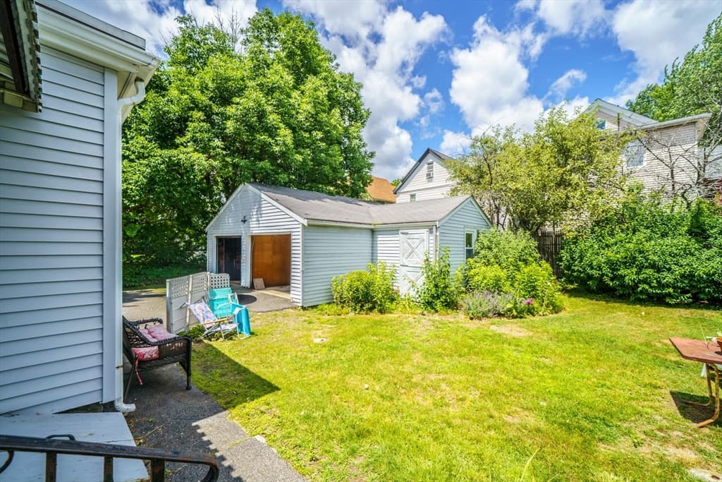 59 River St, Newton MA 02465 photo 3