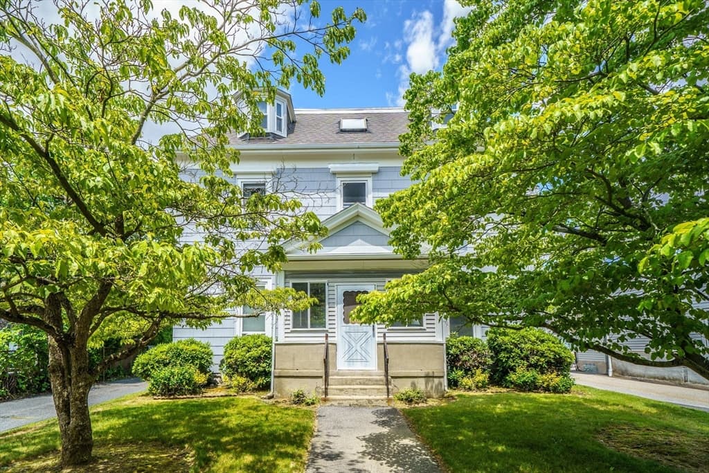 59 River St, Newton MA 02465