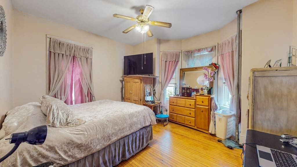 59 River St, Newton MA 02465 photo 11