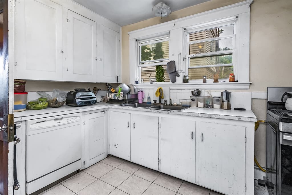 2 Family - 2 Units Up/Down at 65-67 Phillips Ave, Lynn MA 01902, Lynn, photo 9 of 42