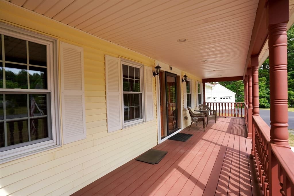 18 Brookside Dr, Douglas MA 01516 photo 2