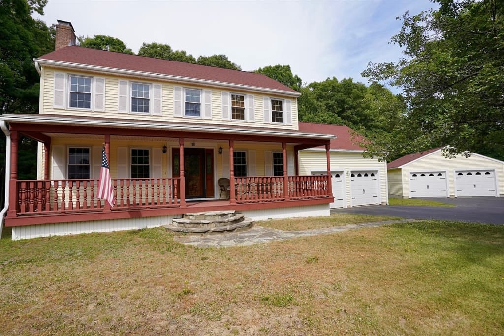 18 Brookside Dr, Douglas MA 01516
