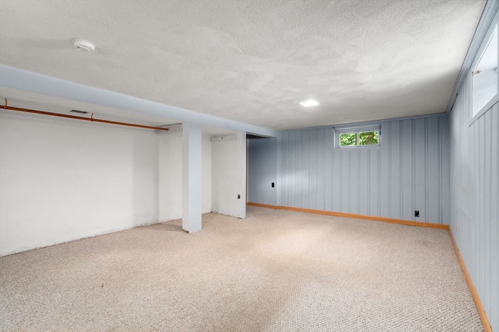 Single Family Residence at 105 Pine Ridge Rd, Medford MA 02155, Medford, photo 15 of 23