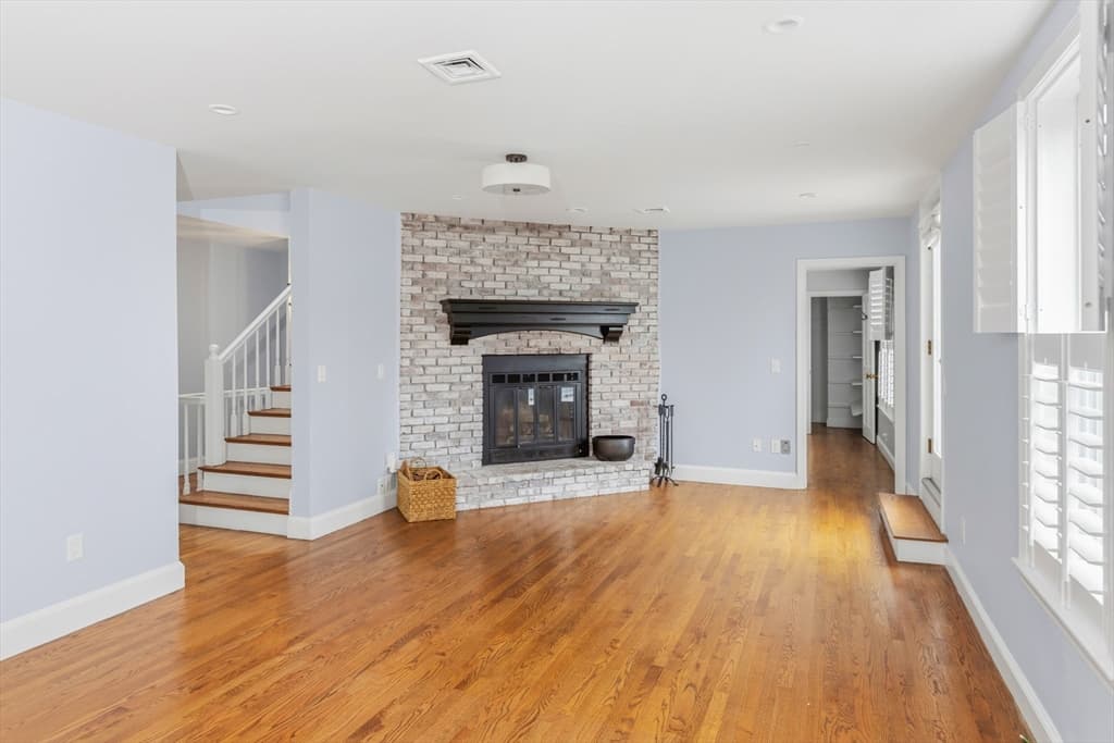 20 Ocean Ave # 4, Marblehead MA 01945 photo 5