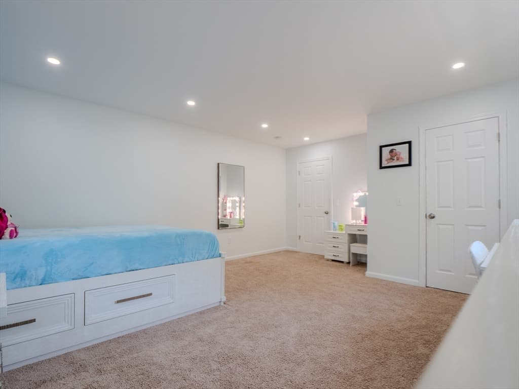 1 Dolge Ct, Oxford MA 01540 photo 20