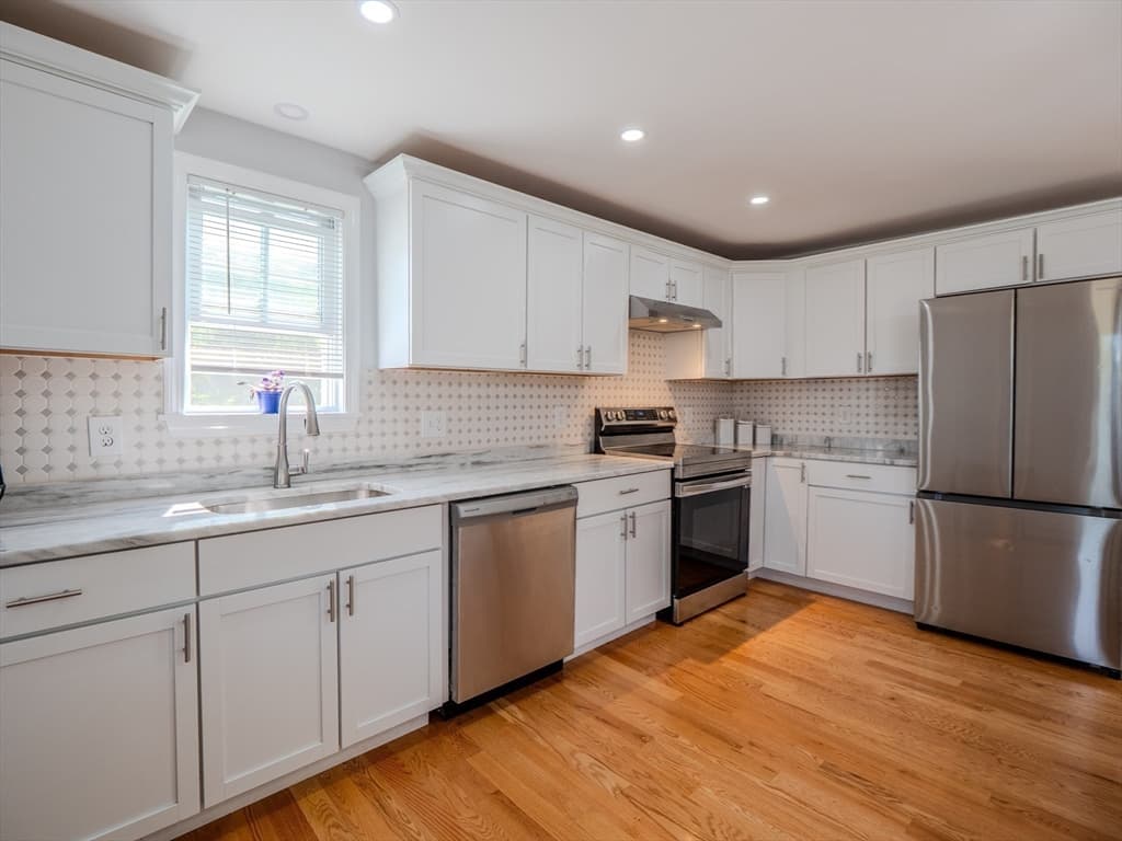 1 Dolge Ct, Oxford MA 01540 photo 8