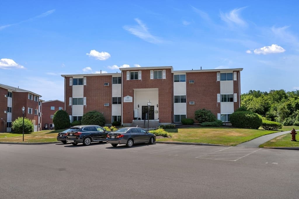18 Dailey St # H, Attleboro MA 02703