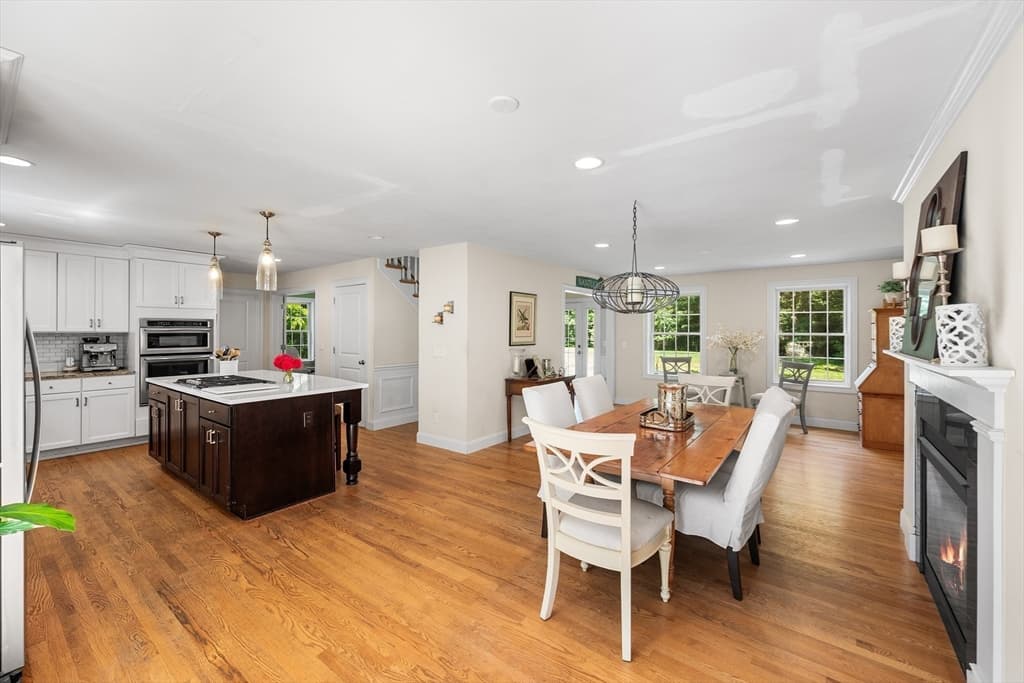 Single Family Residence at 169 High Plain Rd, Andover MA 01810, photo 2 of 40