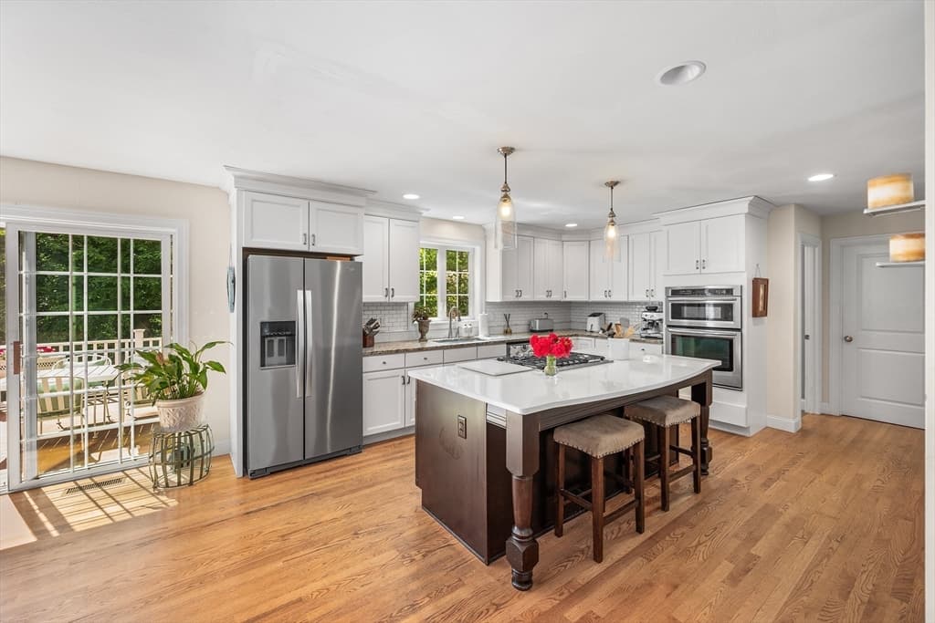 Single Family Residence at 169 High Plain Rd, Andover MA 01810, photo 6 of 40