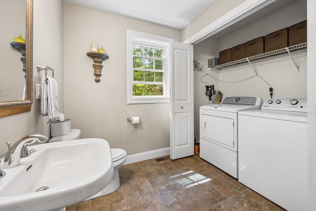 Single Family Residence at 169 High Plain Rd, Andover MA 01810, photo 13 of 40
