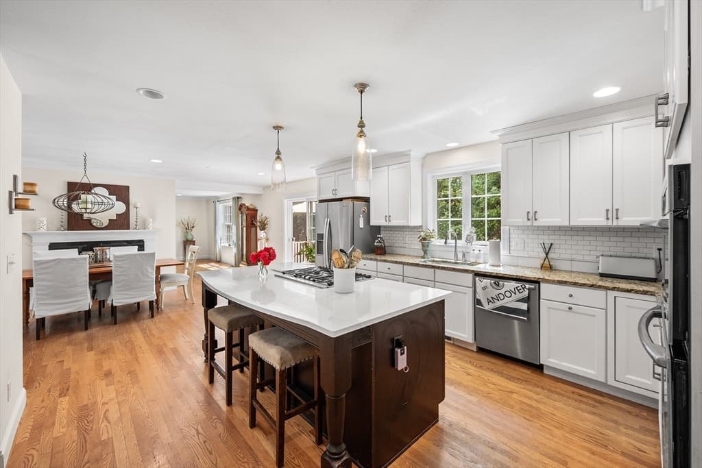 Single Family Residence at 169 High Plain Rd, Andover MA 01810, photo 7 of 40