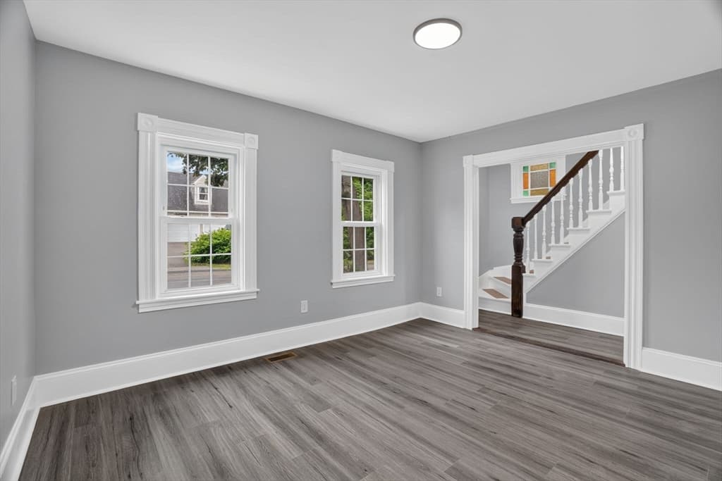 Single Family Residence at 3 Birch Ave, Plymouth MA 02360, Plymouth, photo 9 of 24