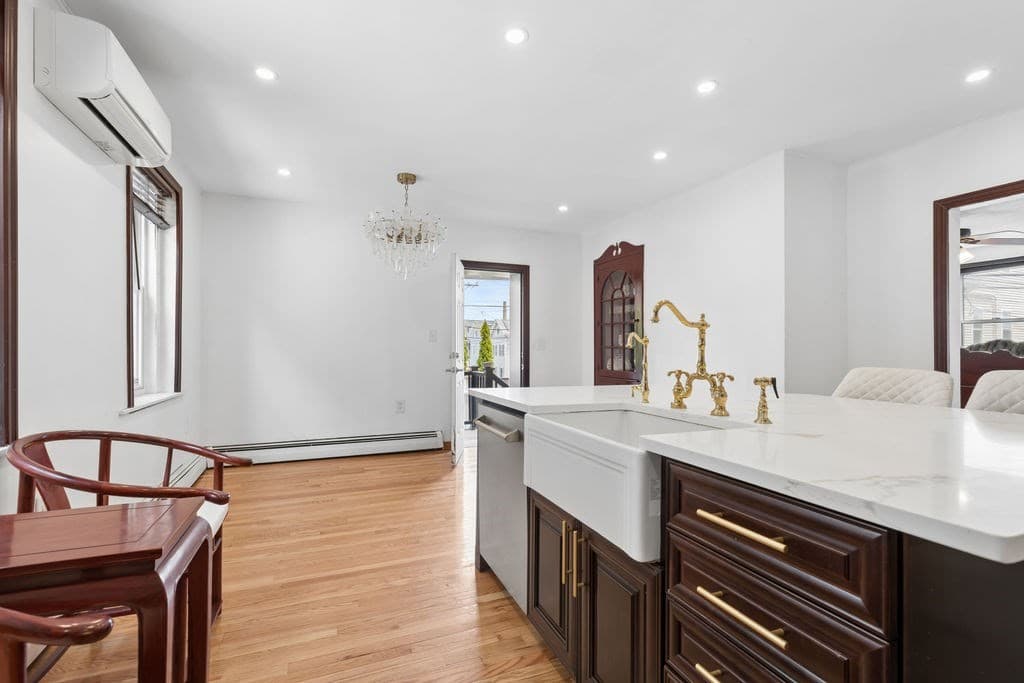 Single Family Residence at 21 Parker St, Boston MA 02129, photo 3 of 36