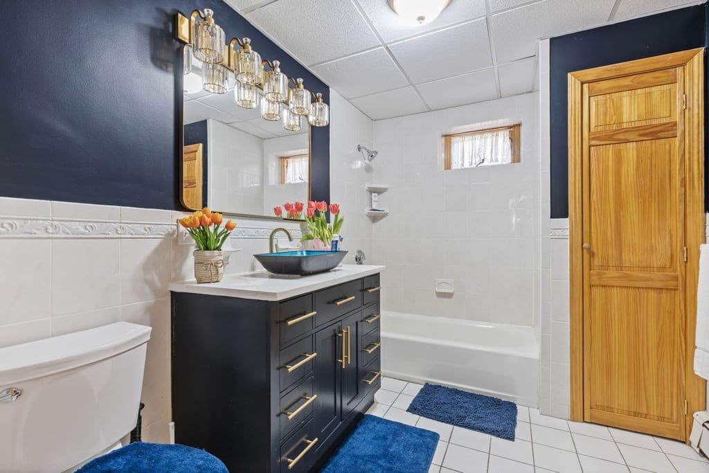 Single Family Residence at 21 Parker St, Boston MA 02129, photo 28 of 36