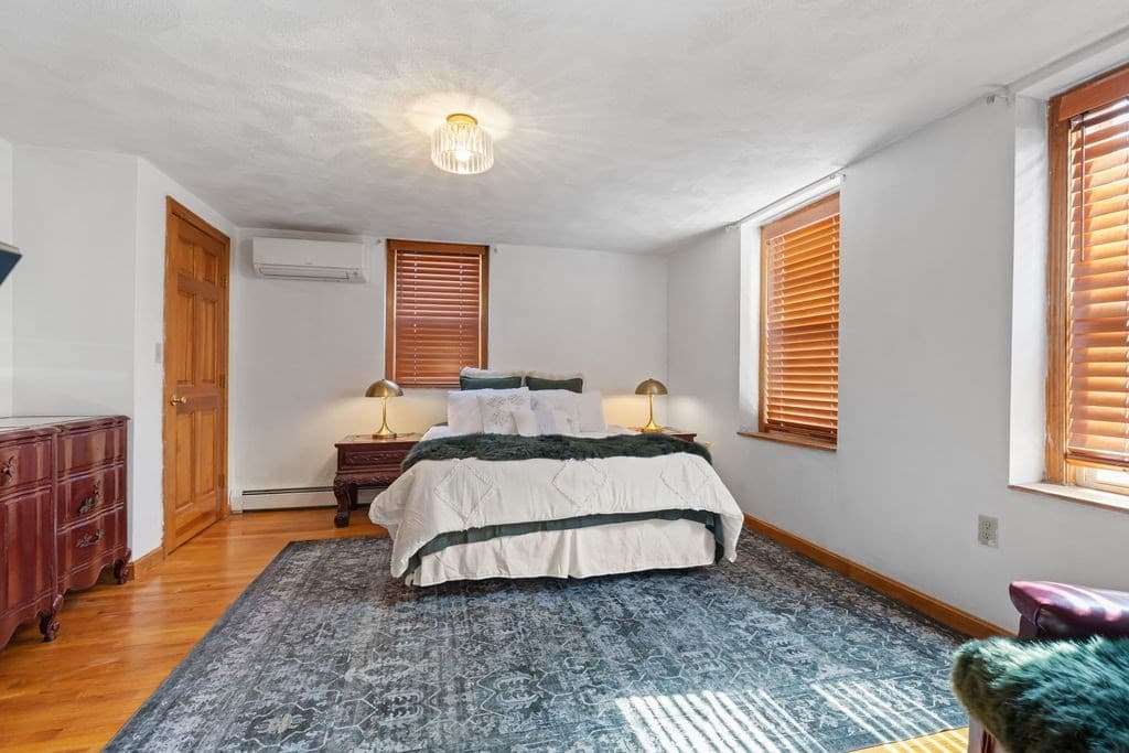 Single Family Residence at 21 Parker St, Boston MA 02129, photo 10 of 36