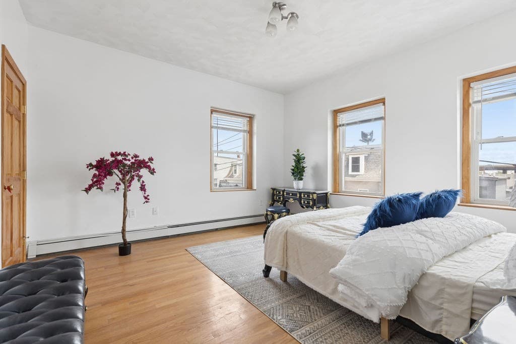 Single Family Residence at 21 Parker St, Boston MA 02129, photo 11 of 36