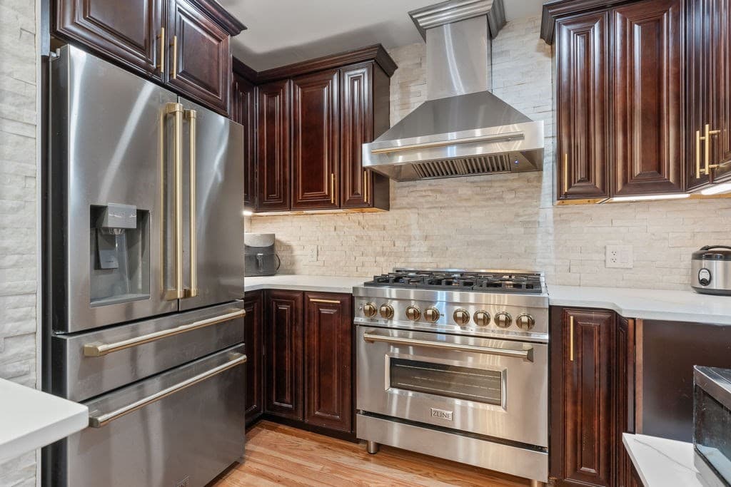 Single Family Residence at 21 Parker St, Boston MA 02129, photo 4 of 36