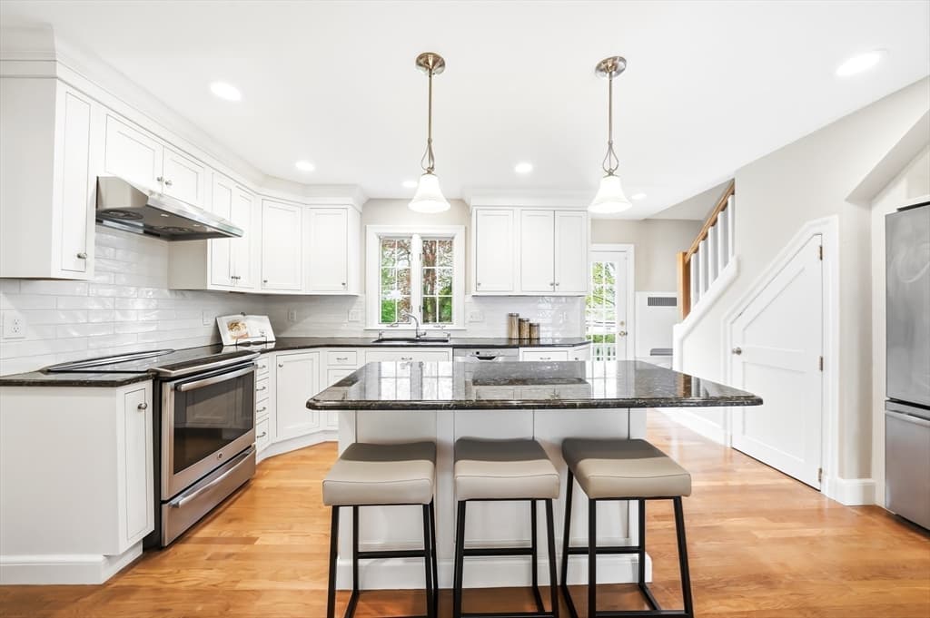 28 Homer Rd, Belmont MA 02478 photo 20