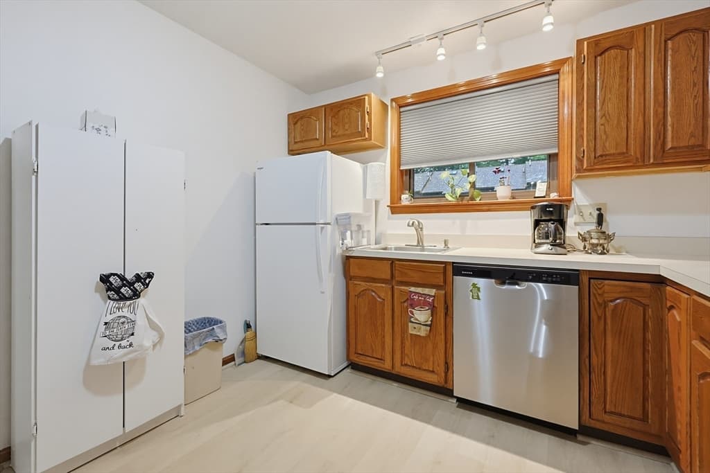 28 Wilson Street # 17, Marlborough MA 01752 photo 4