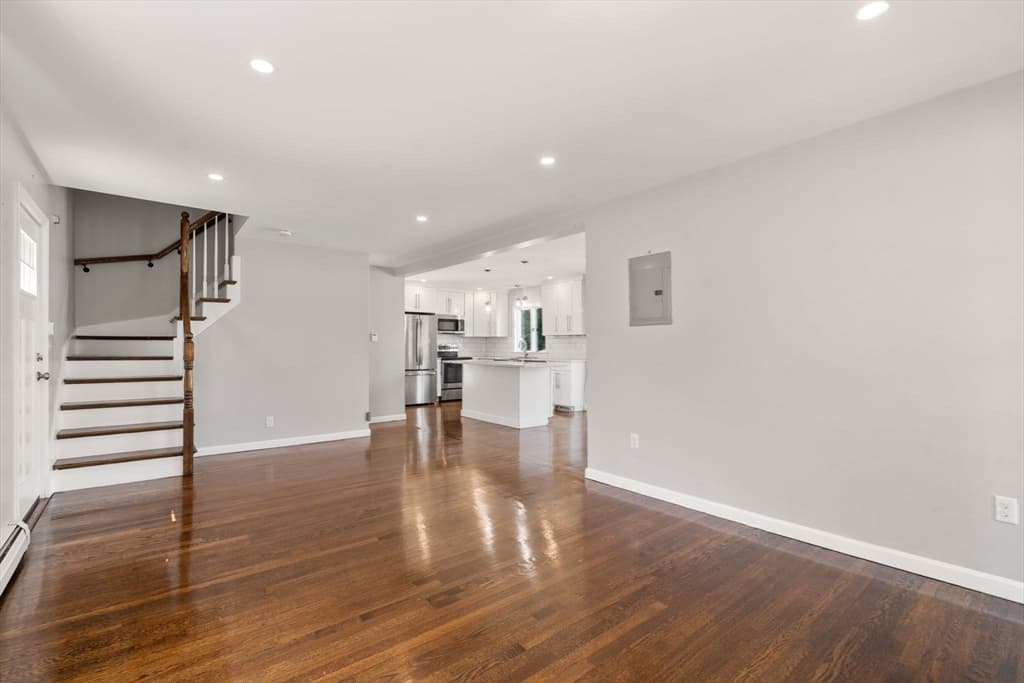 38 Overlook Rd, Waltham MA 02451 photo 14