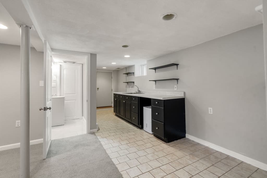 38 Overlook Rd, Waltham MA 02451 photo 31